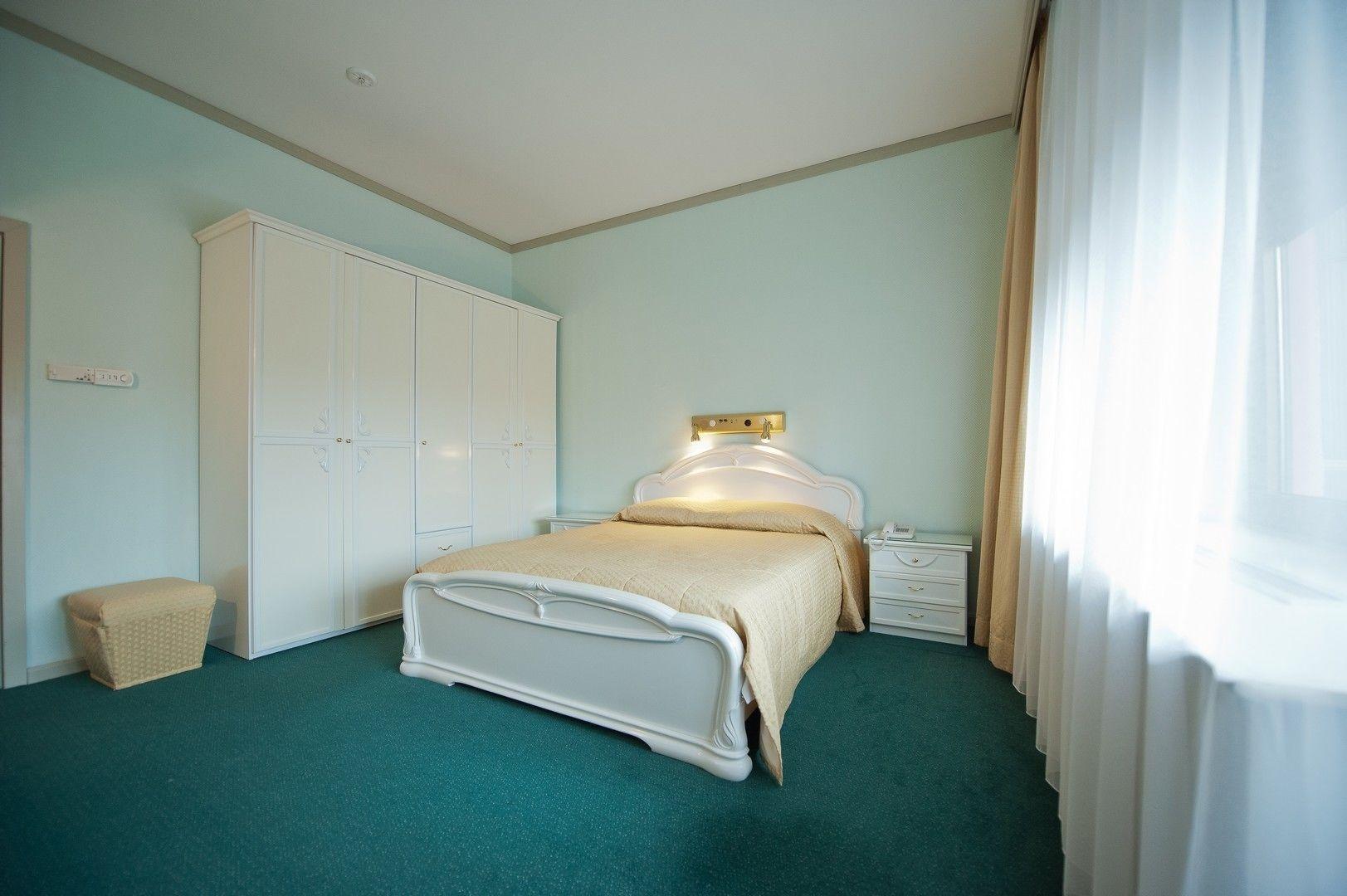 Jolly Alon Hotel 4*