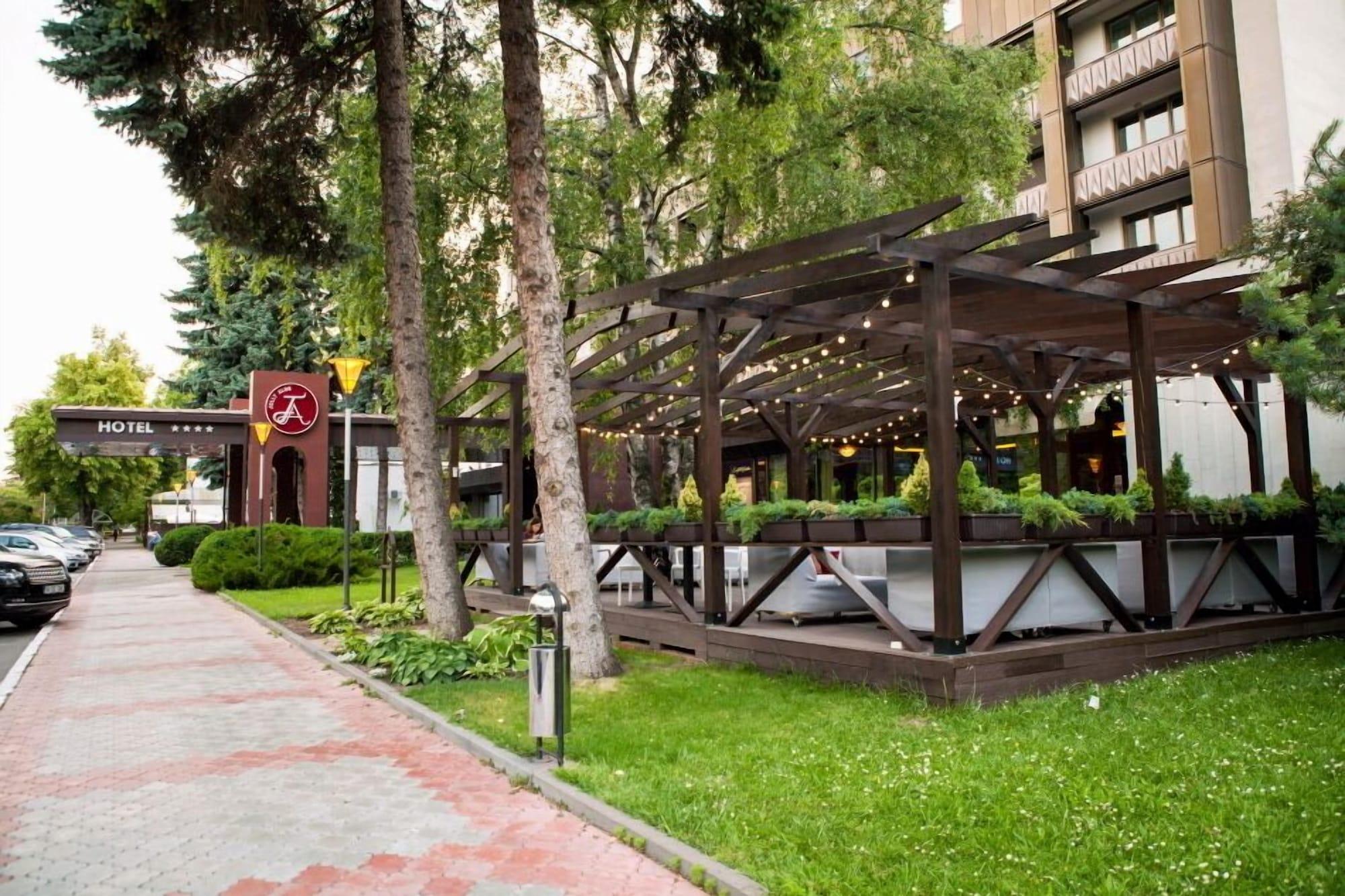 Jolly Alon Hotel